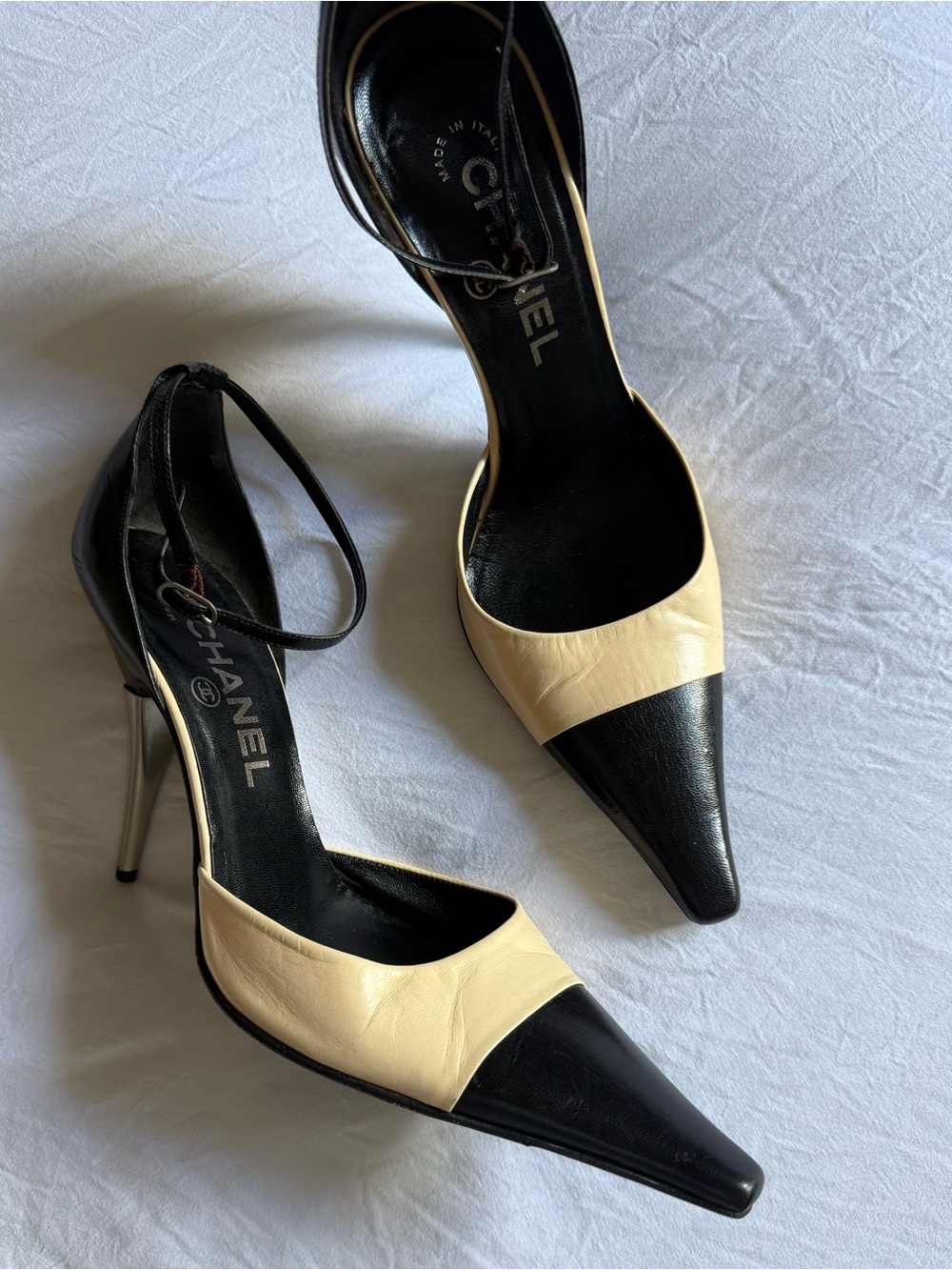CHANEL Vintage Rare Black and Cream Pointed Toe Ankle-Strap Stilettos/Pumps